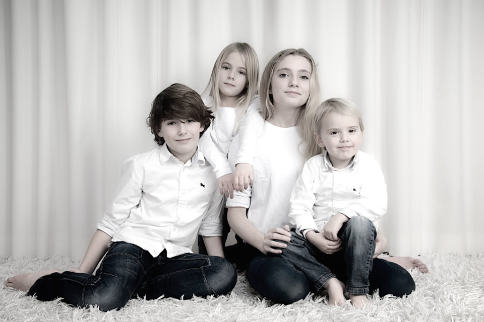 gezinsfotografie Noord-holland-Heemstede-Haarlem-fotografie op locatie-kinderen en gezin fotografie- zalmiy paeez fotografie Heemstede