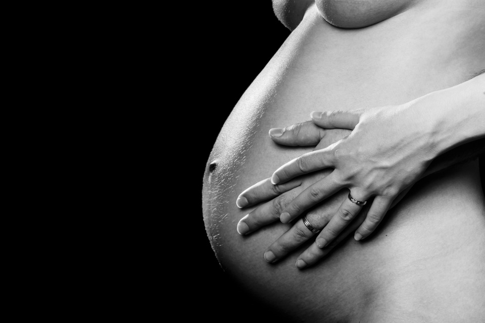 Zwangerschapsshoot Zwangerschap fotoshoot zwangerschap fotografie pregnant photographer zwangerschap fotograaf Zalmiy Paeez Fotografie Heemstede Haarlem Noord-Holland Zwangerschapsfotograaf Zalmiy Paeez