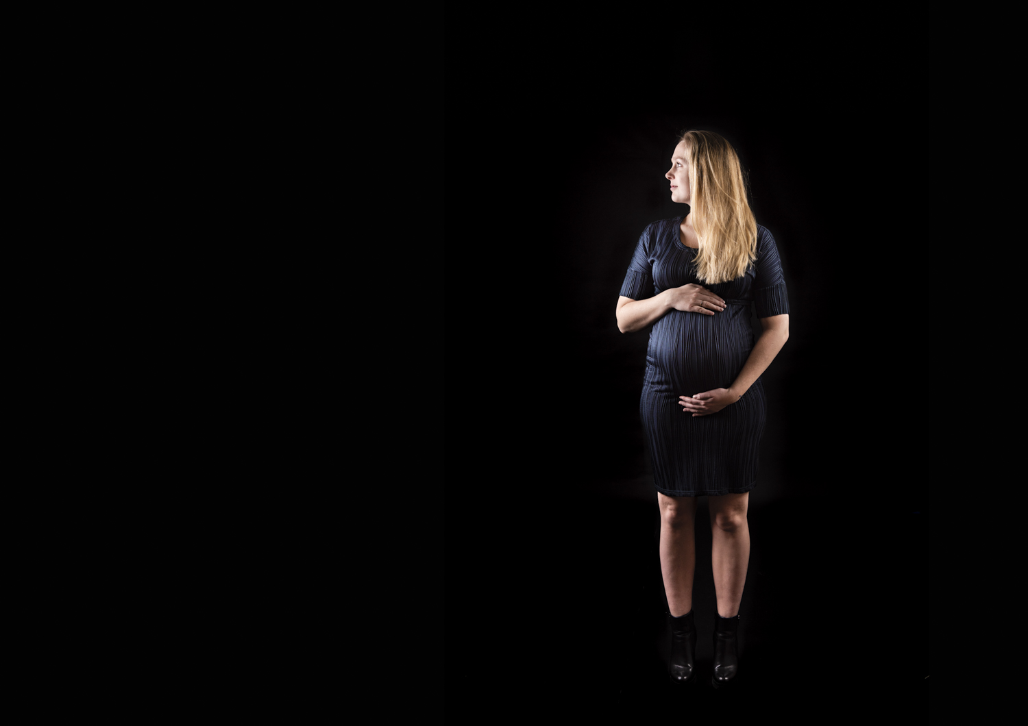 Zwangerschapsfotoshoot Zwangerschapsfotograaf Noord-Holland Heemstede Haarlem Pregnancy photo shoot Bollebuik zwangerschapsfotografie familiefotograaf zwangerschaapsshoot